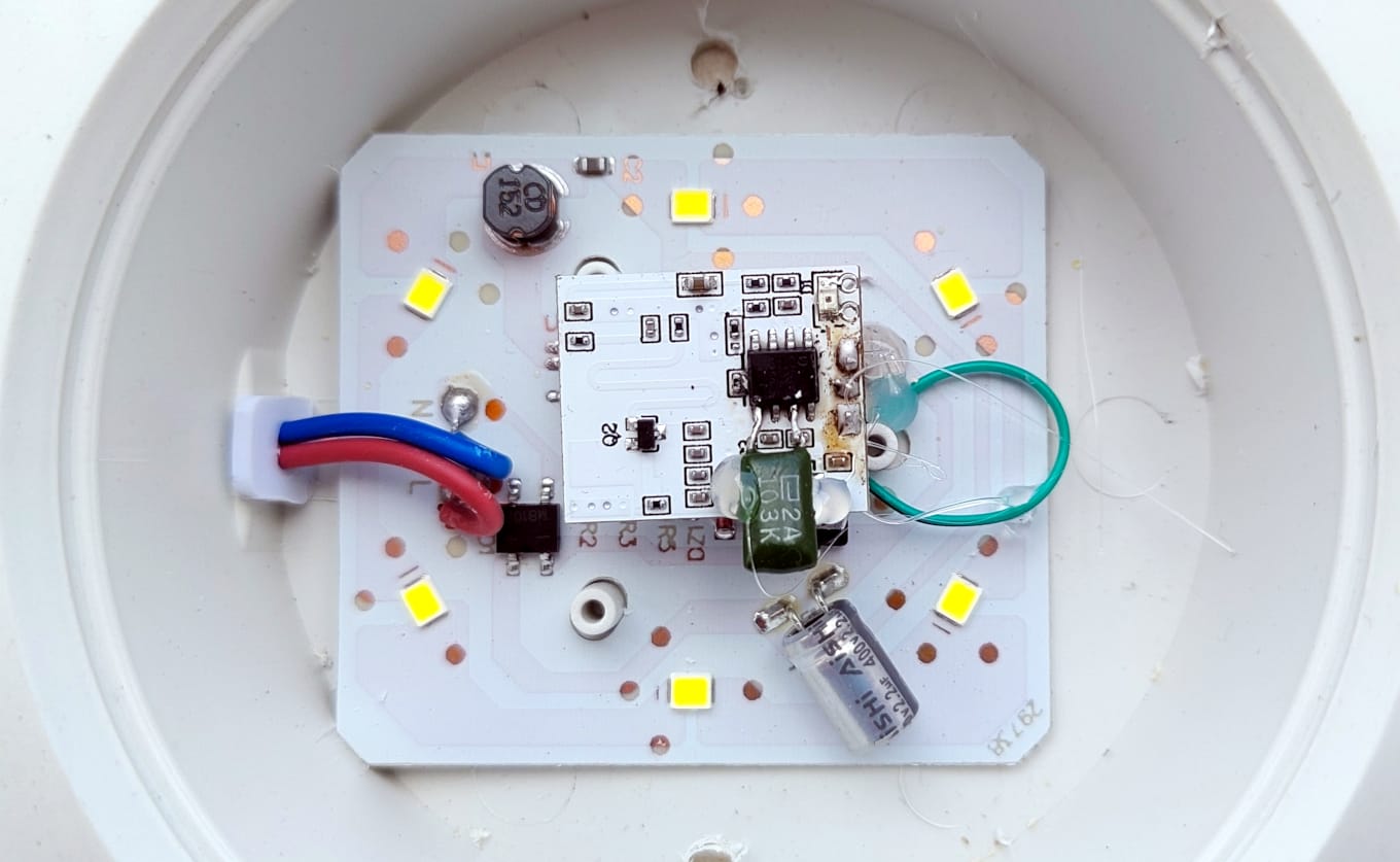 modified light, with additional 10nF capacitor