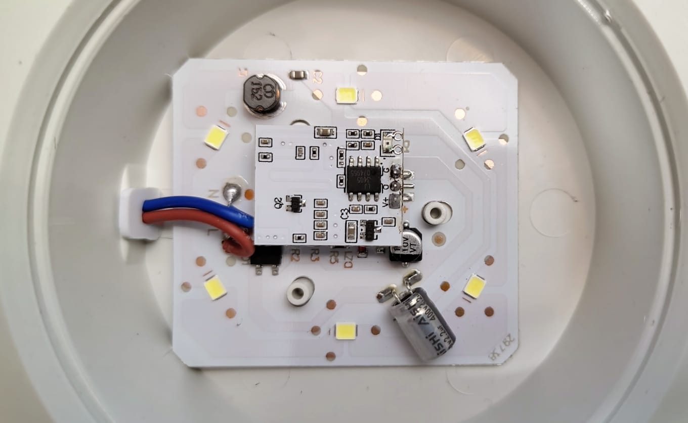 unmodified PIR light, with the PIR IC on the top PCB